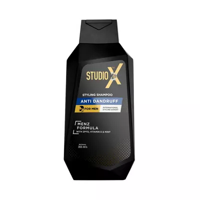 Men's anti-dandruff shampoo for flake-free hair.